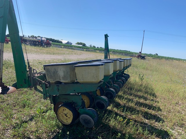 John Deere 7000 Planter