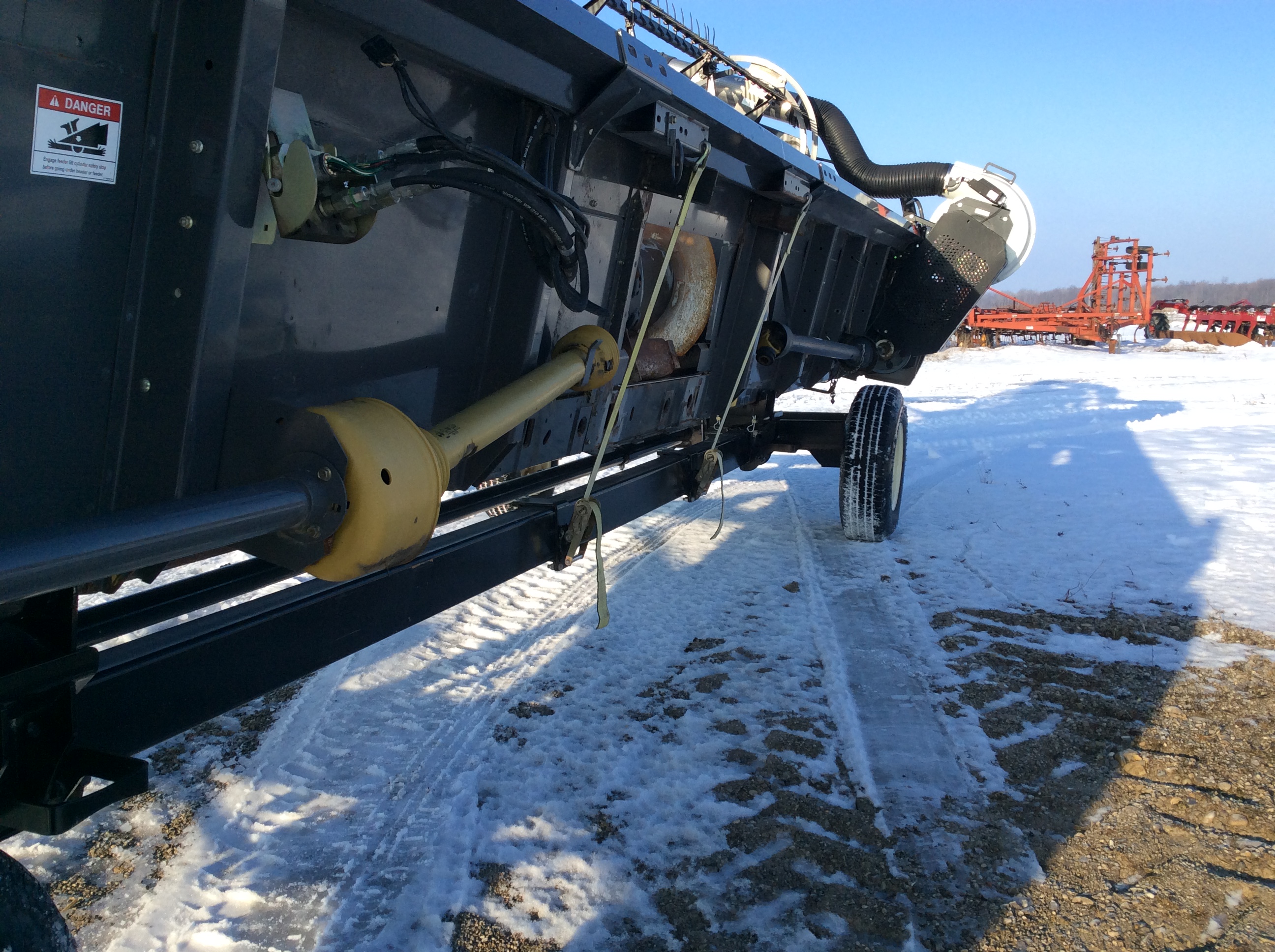 2007 Gleaner 8200-30R Header Flex