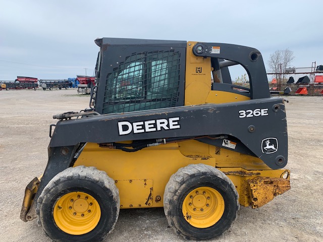 2014 John Deere 326E Skid Steer Loader