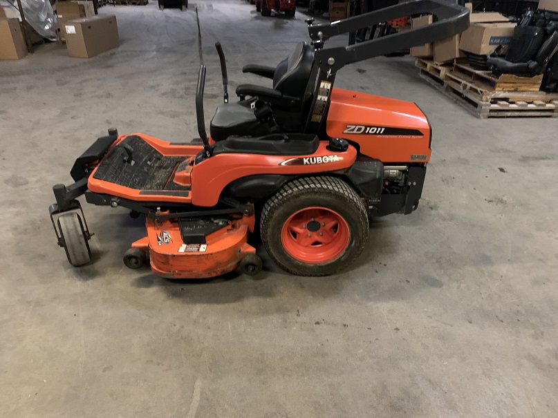 2018 Kubota ZD1011 Mower/Zero Turn