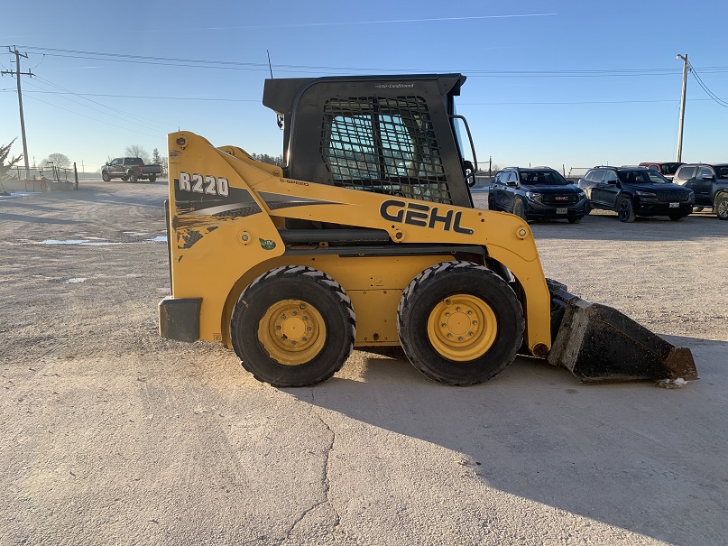 2016 Gehl R220 Skid Steer Loader