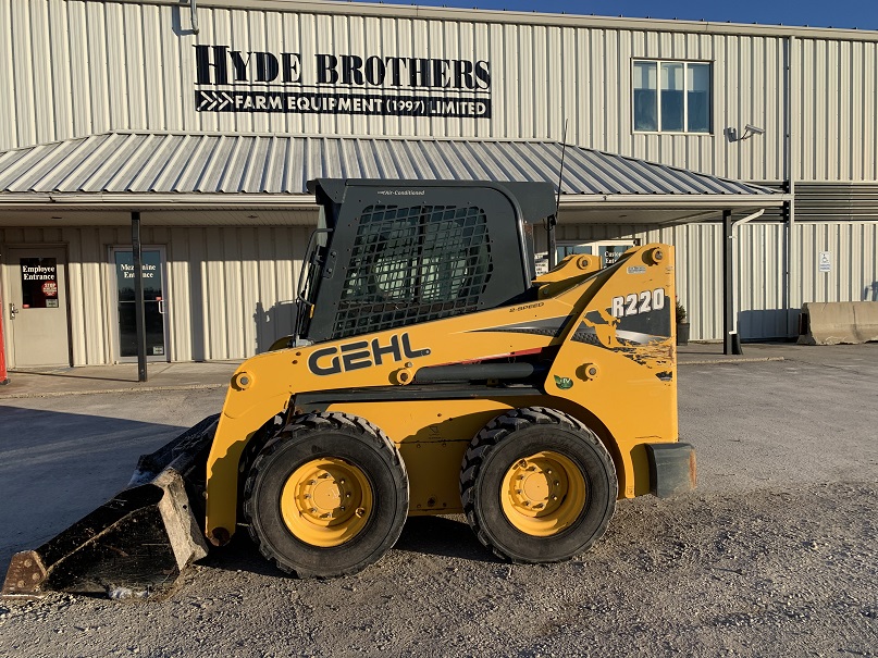 2016 Gehl R220 Skid Steer Loader