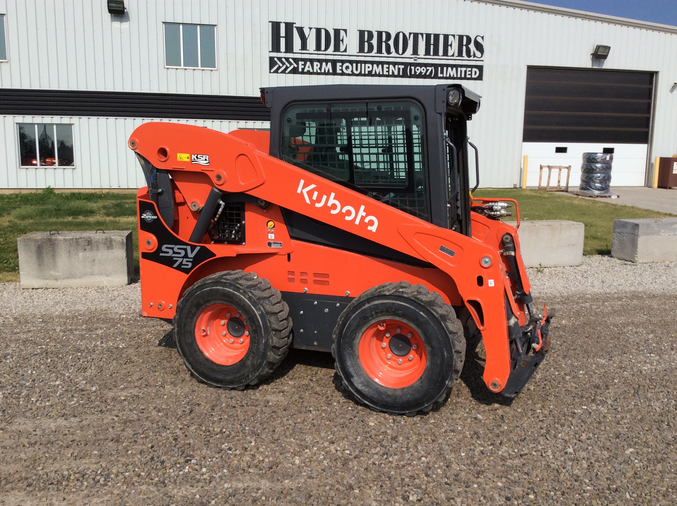 2022 Kubota SSV75P Skid Steer Loader