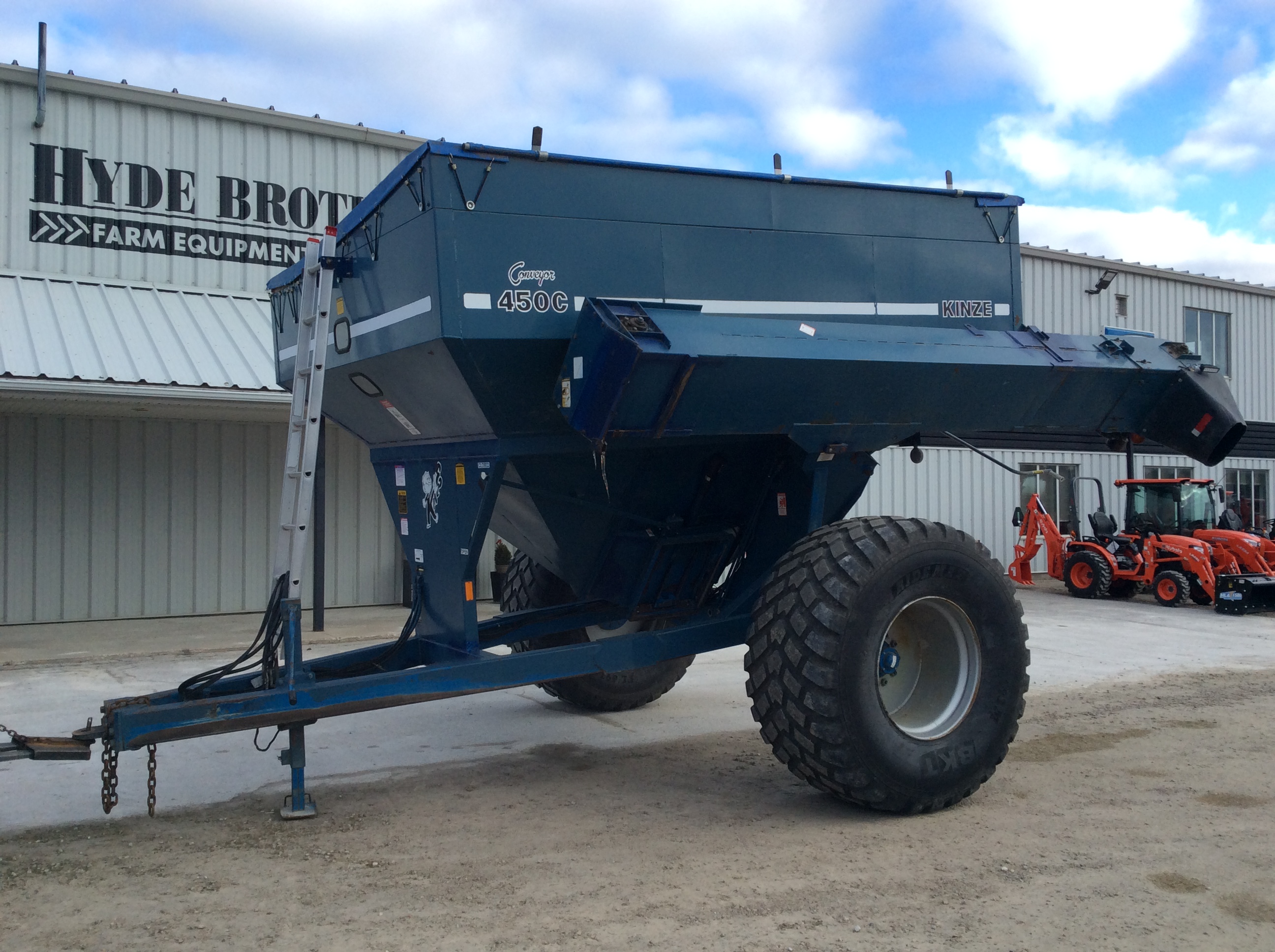 2000 Kinze 450C Grain Cart