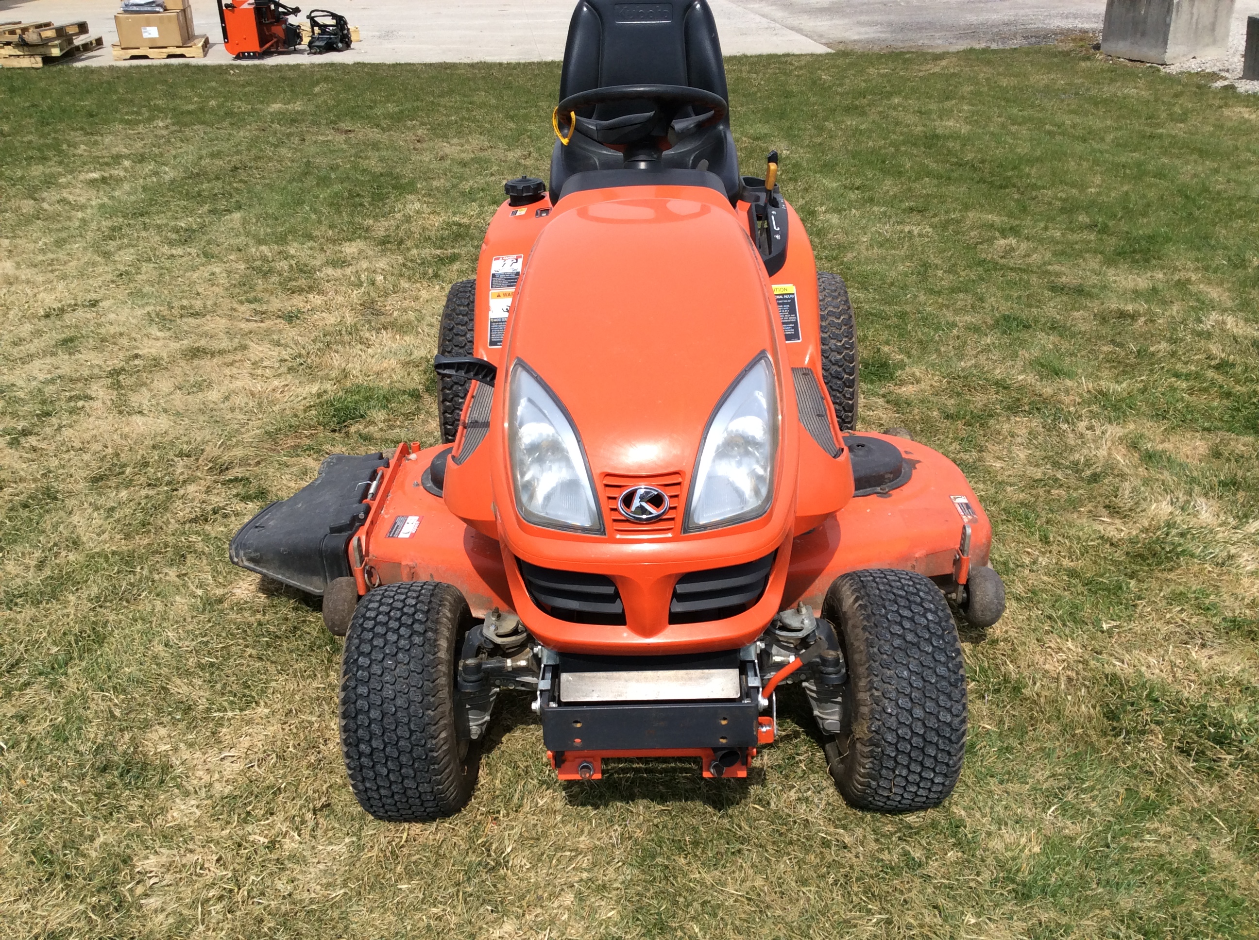 Kubota GR2120 Garden Tractor