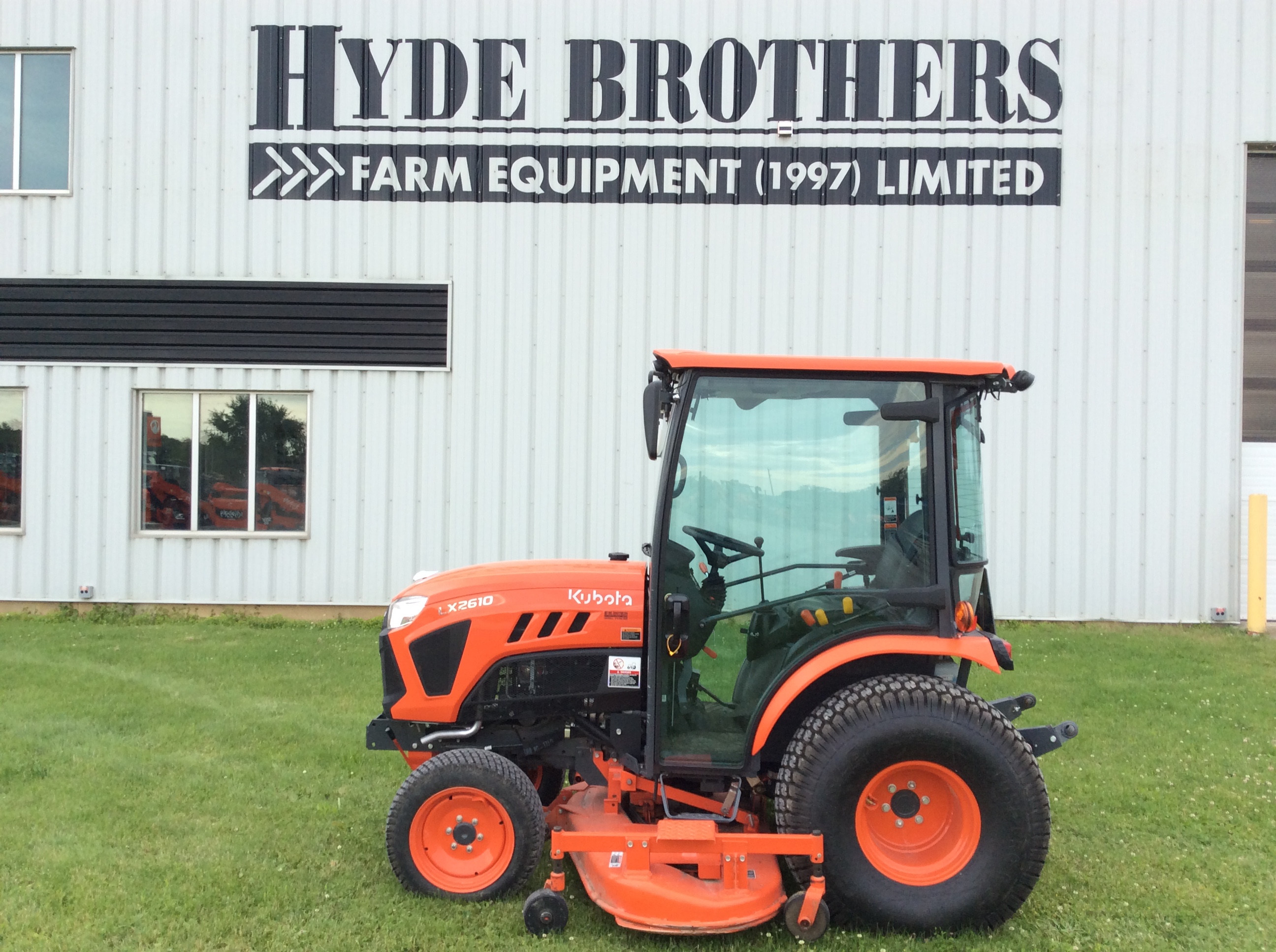 2023 Kubota LX2610 Tractor