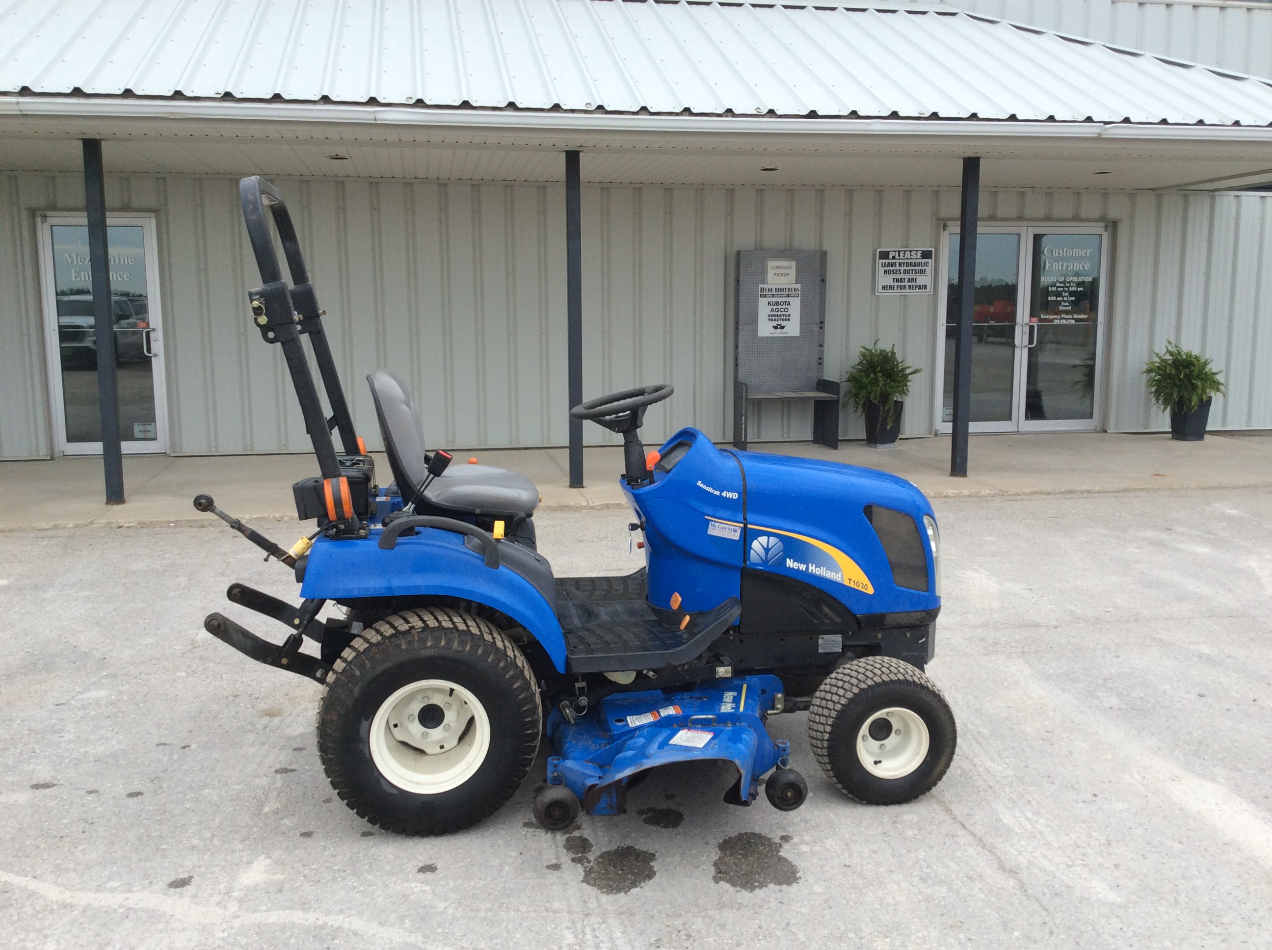 2007 New Holland T1030 Tractor