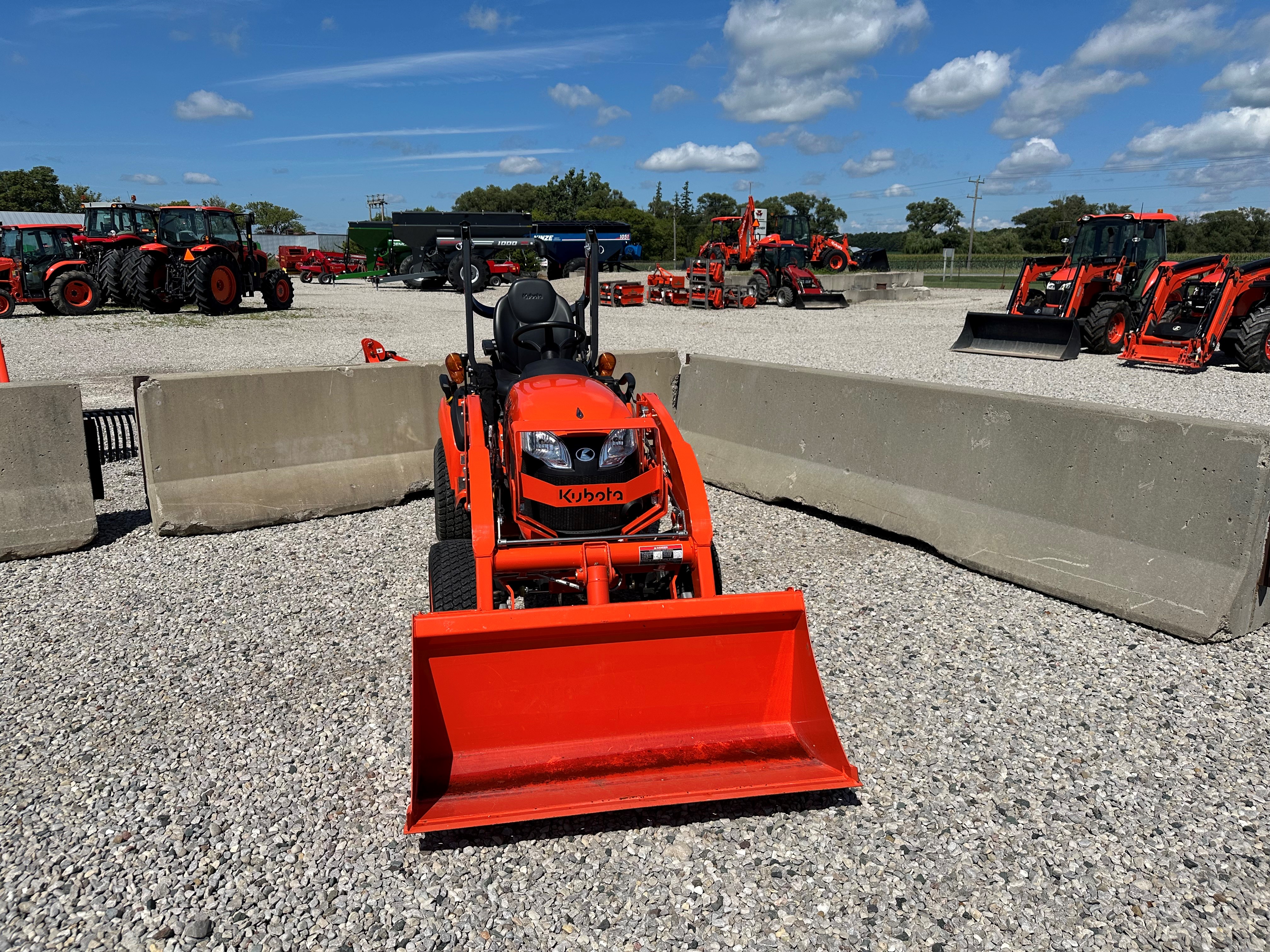 2022 Kubota BX2380 Tractor