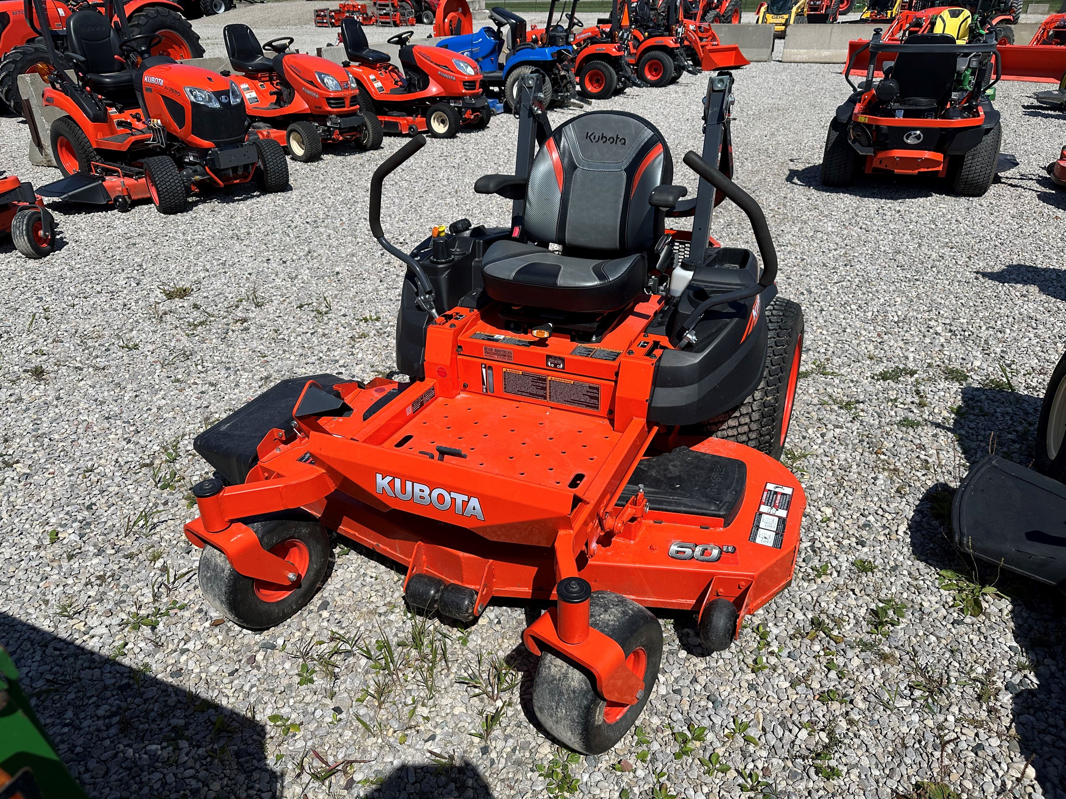 2019 Kubota Z400 Mower/Zero Turn