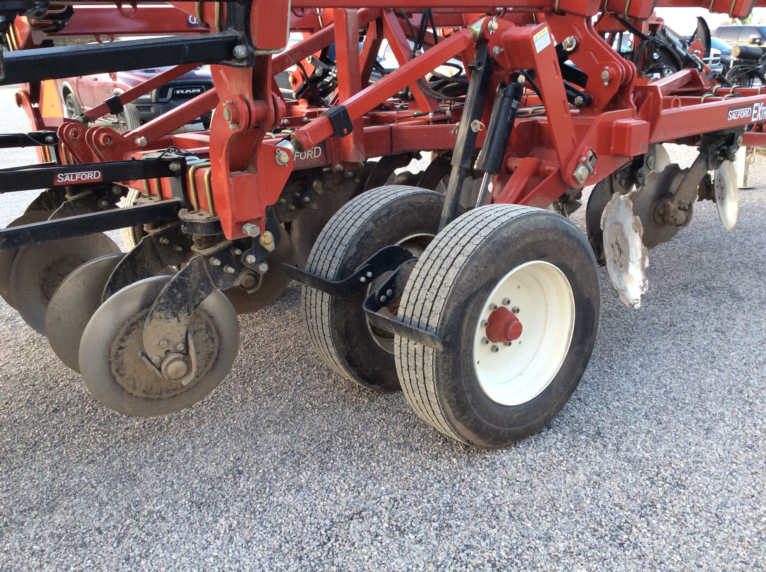 2021 Salford 5216 Field Cultivator