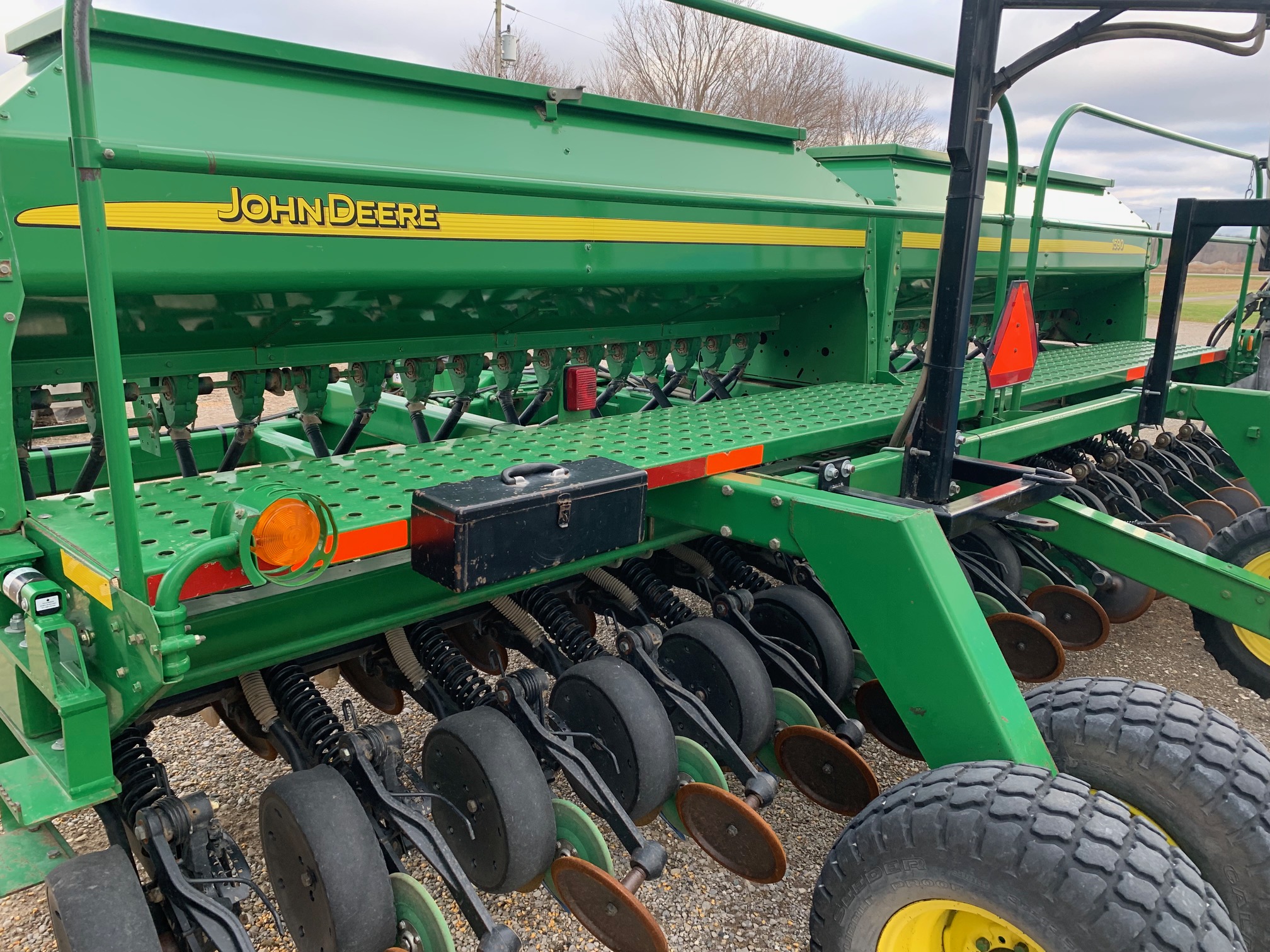 2002 John Deere 1590 Drill