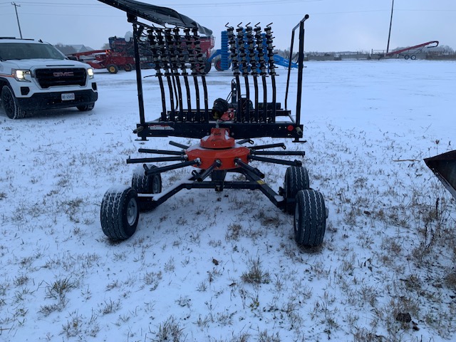 2015 Kubota RA1042T Rake