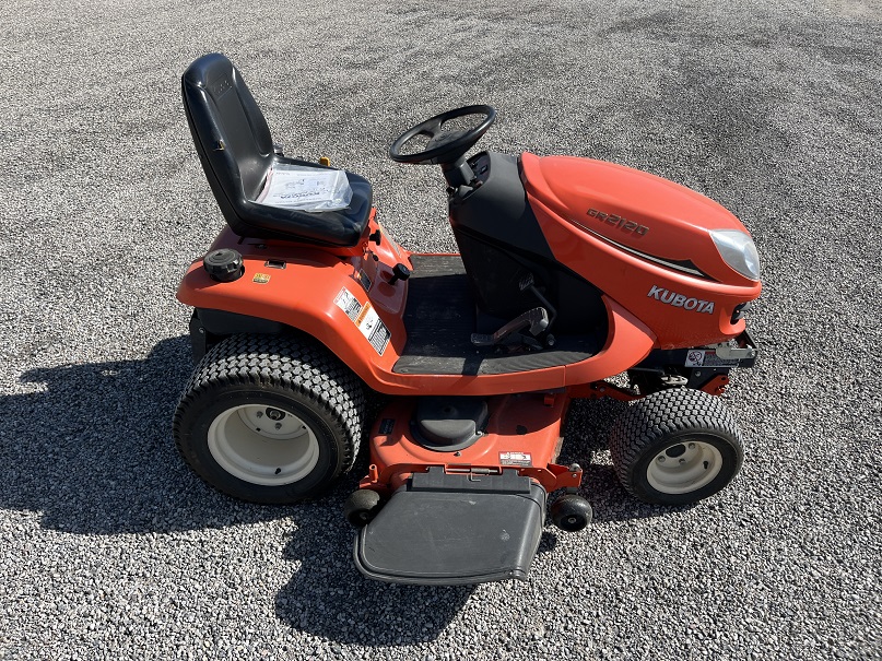 2012 Kubota GR2120 Garden Tractor