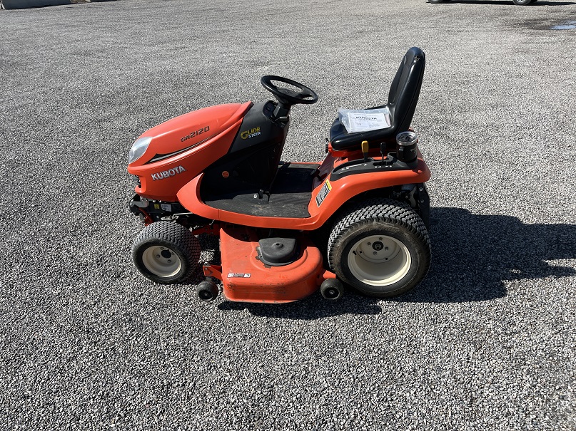 2012 Kubota GR2120 Garden Tractor