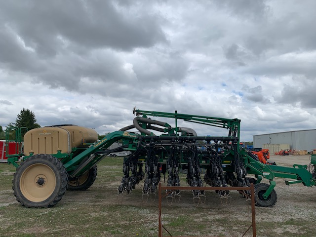 2011 Great Plains YP1225 Planter