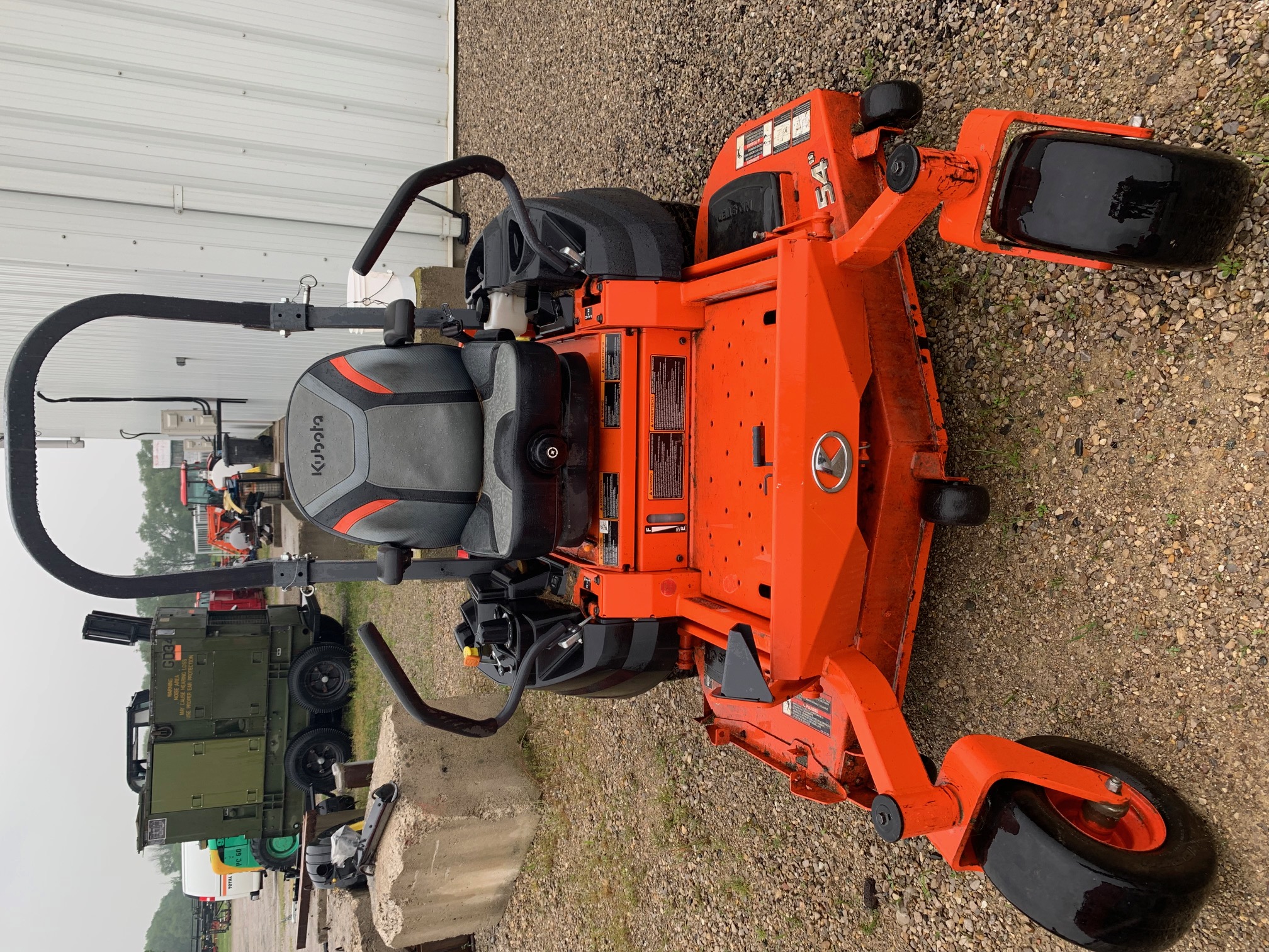 2021 Kubota Z422KW Mower/Zero Turn