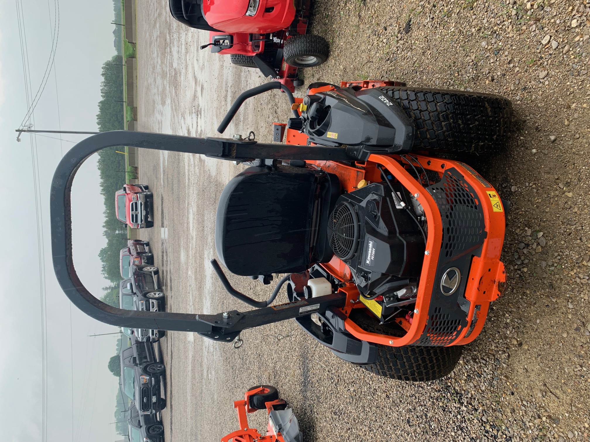 2021 Kubota Z422KW Mower/Zero Turn