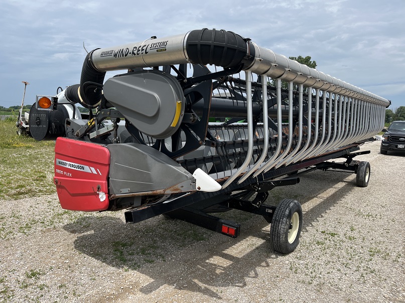 Massey Ferguson 8200-25F Header Combine