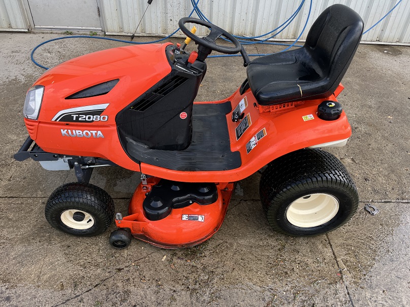2016 Kubota T2080 Lawn Tractor