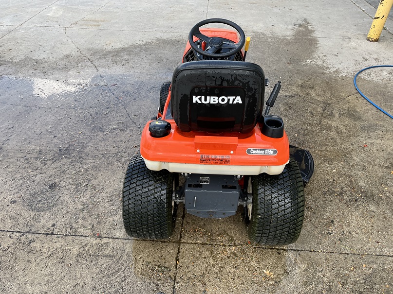 2016 Kubota T2080 Lawn Tractor