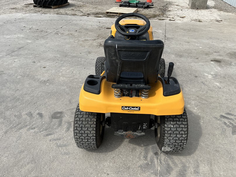 2018 Cub Cadet XT1 Lawn Tractor