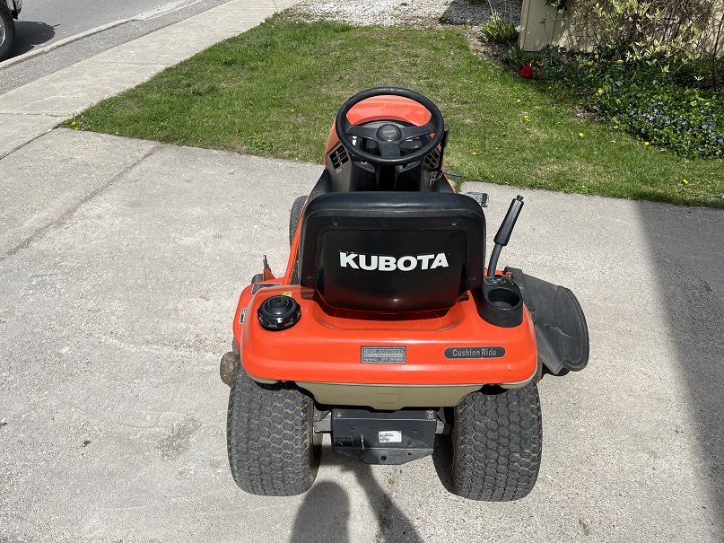 2006 Kubota T1670A Lawn Tractor