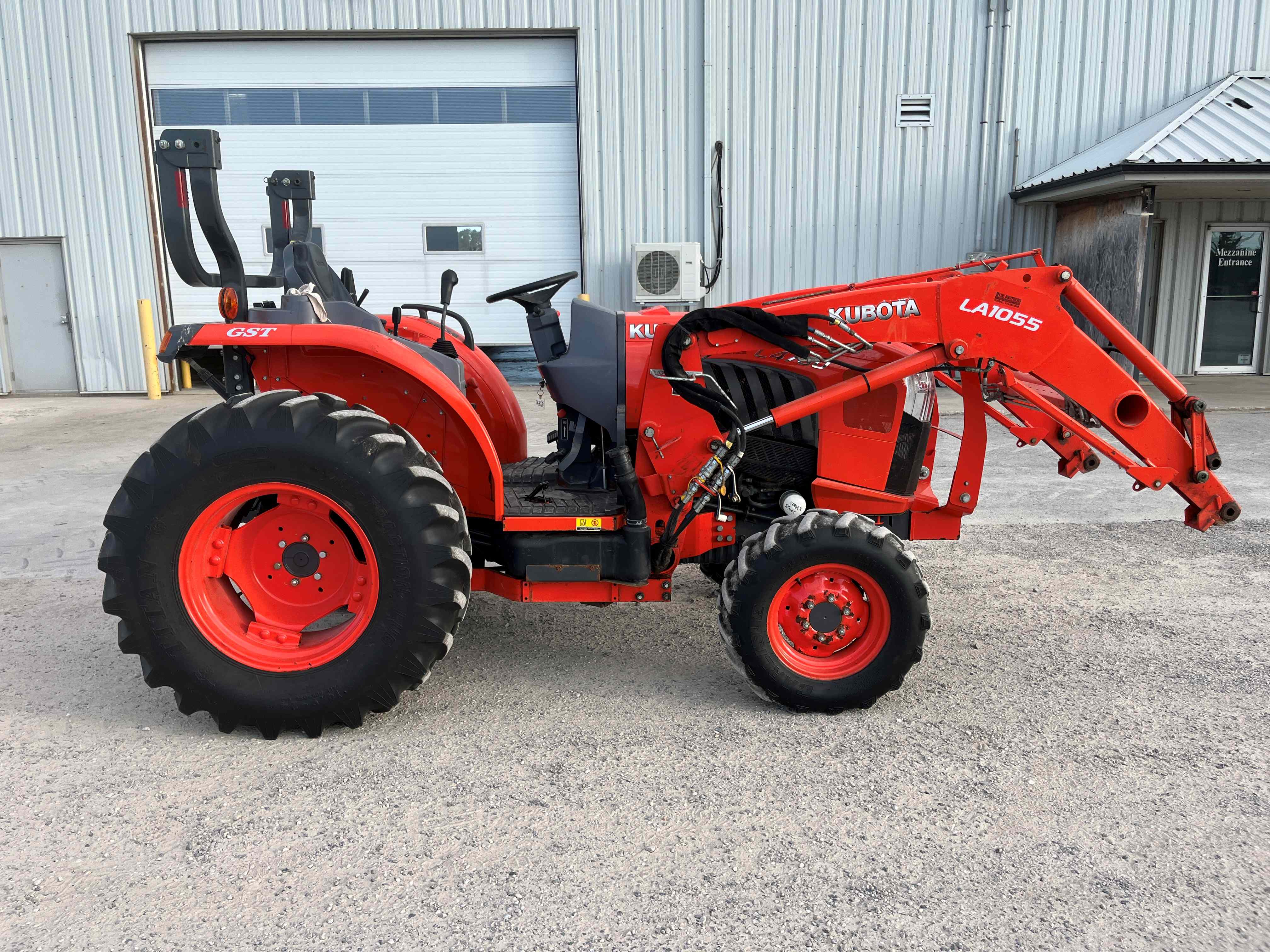 2015 Kubota L4760 Tractor