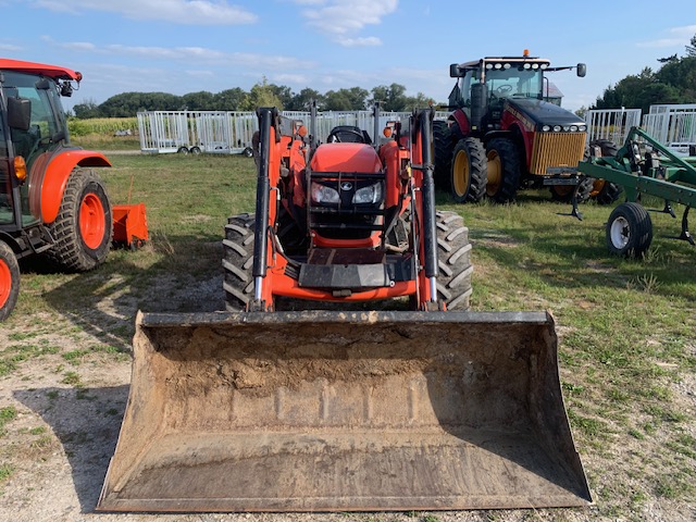 2016 Kubota M7060 Tractor