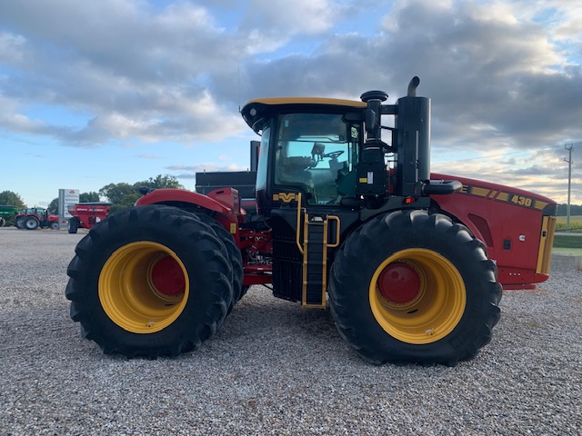 2018 Versatile 430 Tractor