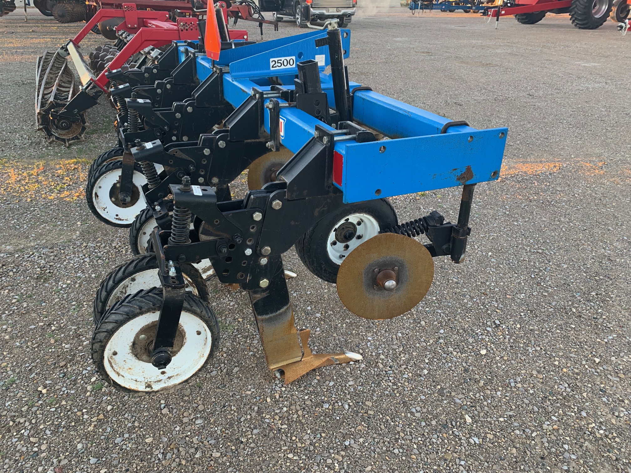 DMI 2500 Inline Ripper