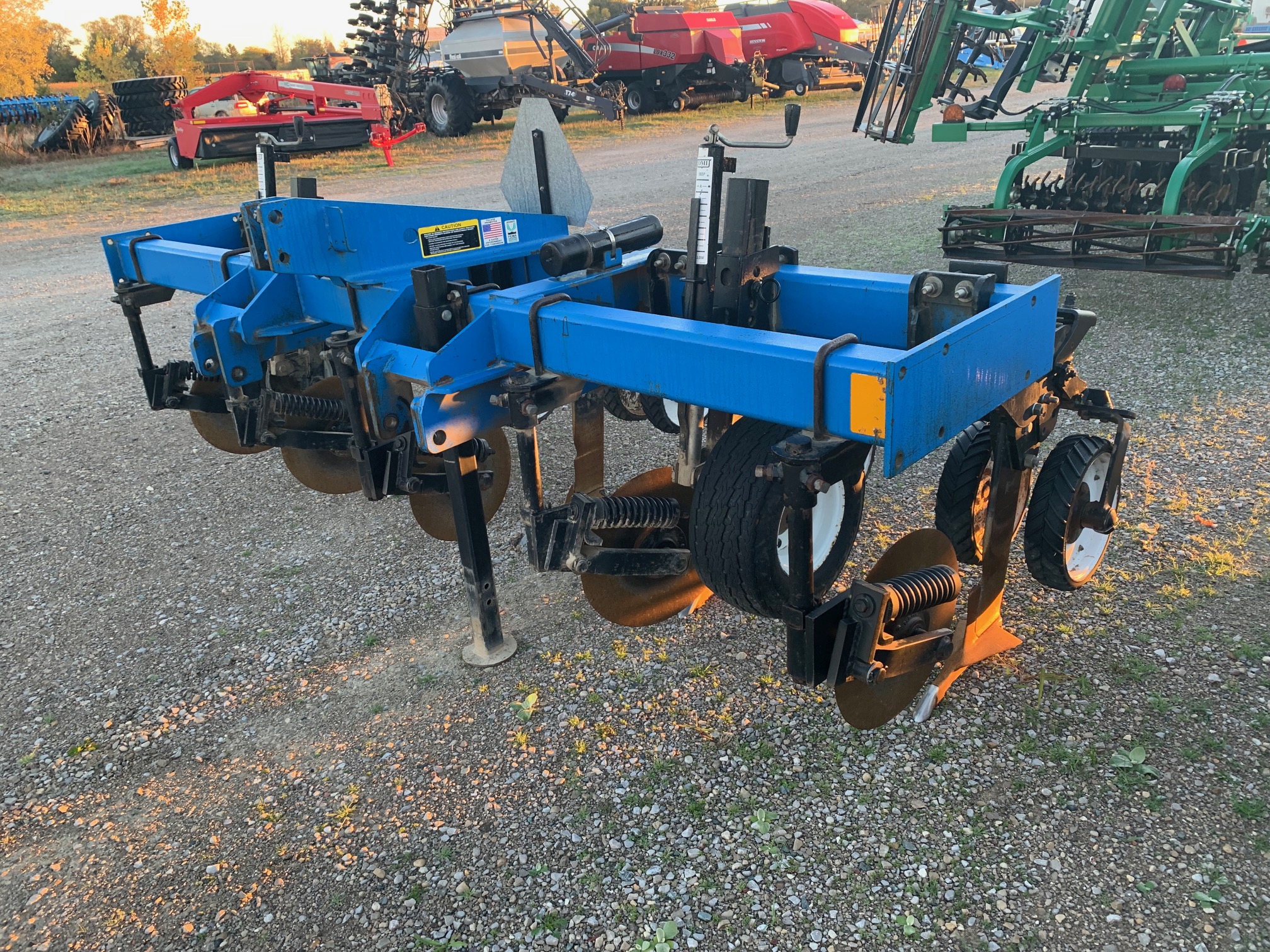 DMI 2500 Inline Ripper