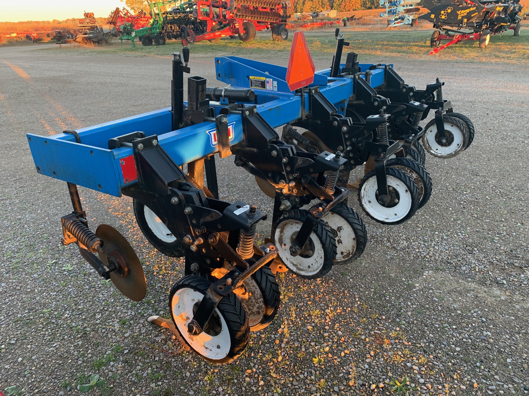 DMI 2500 Inline Ripper