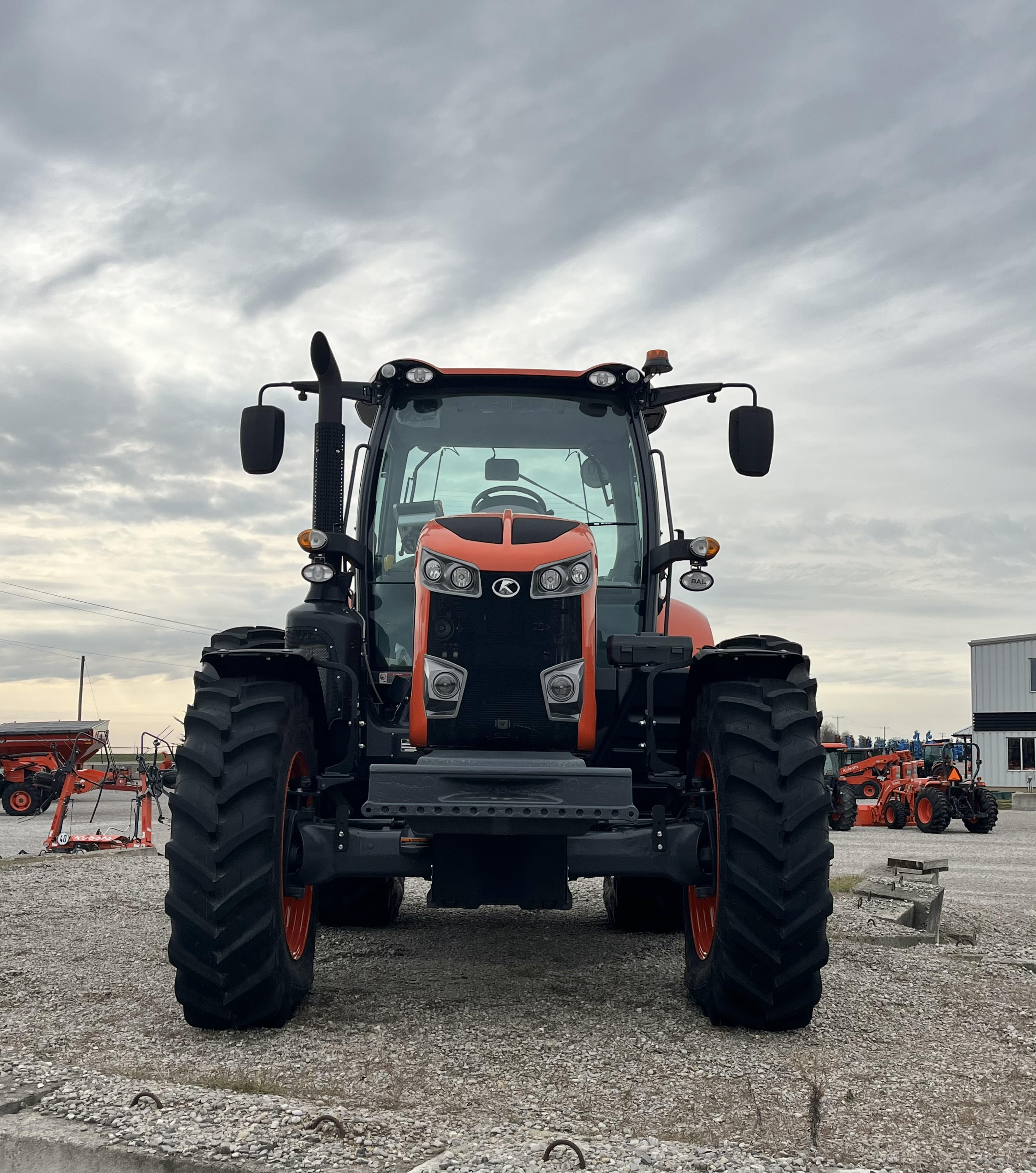 2022 Kubota M7-172 *DEMO* Tractor