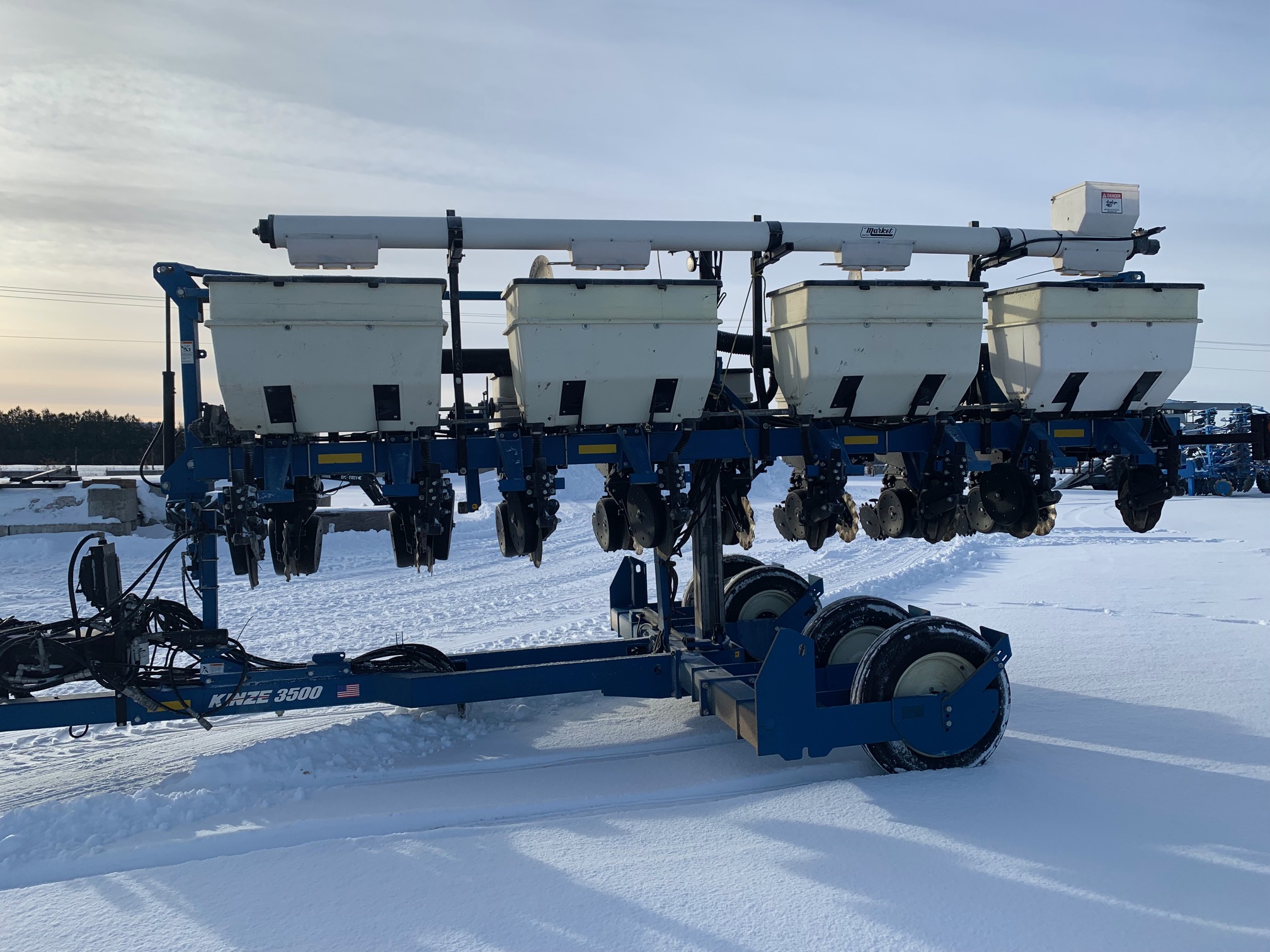 2019 Kinze 3500 Planter