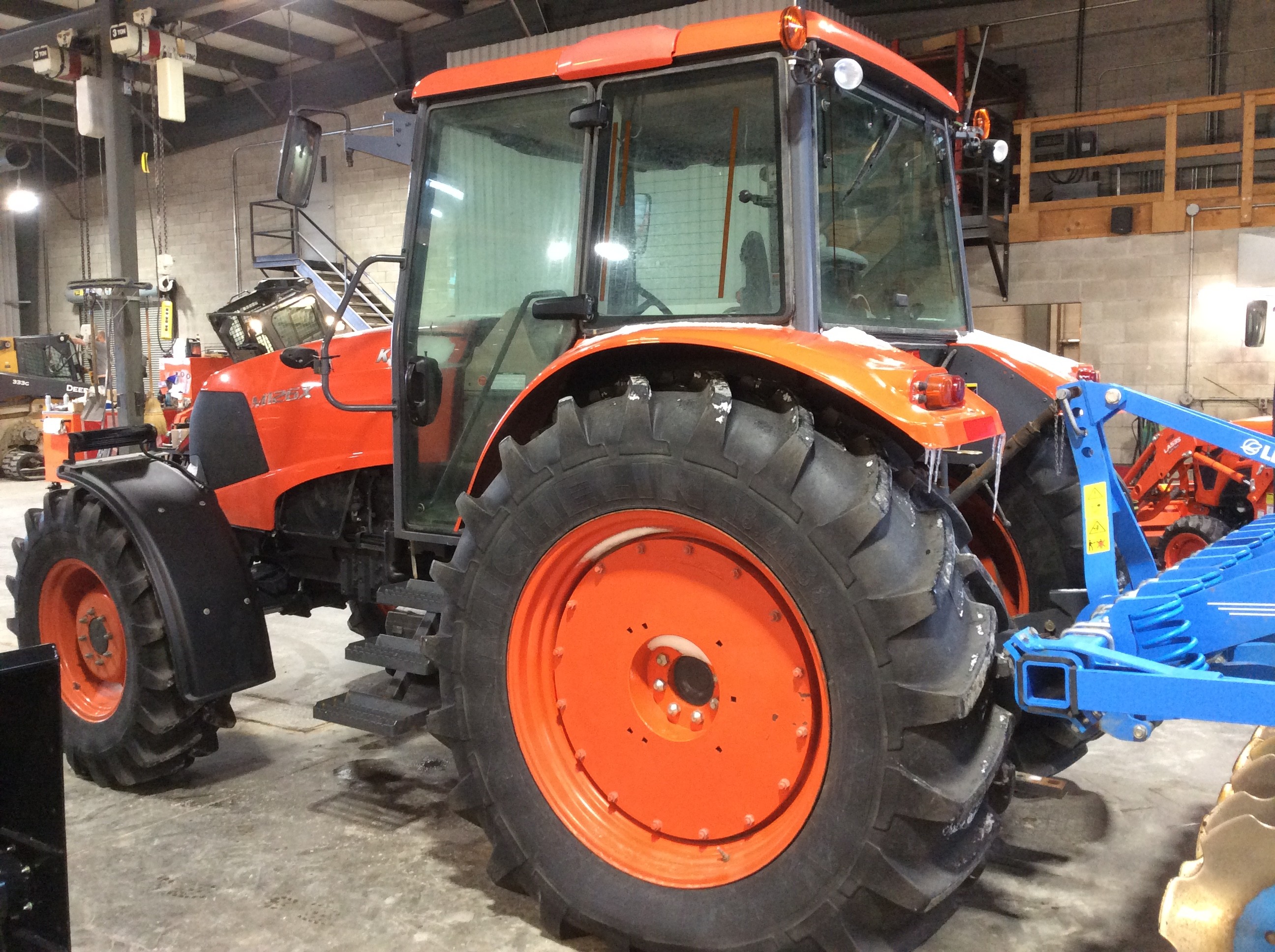 2009 Kubota M126 Tractor