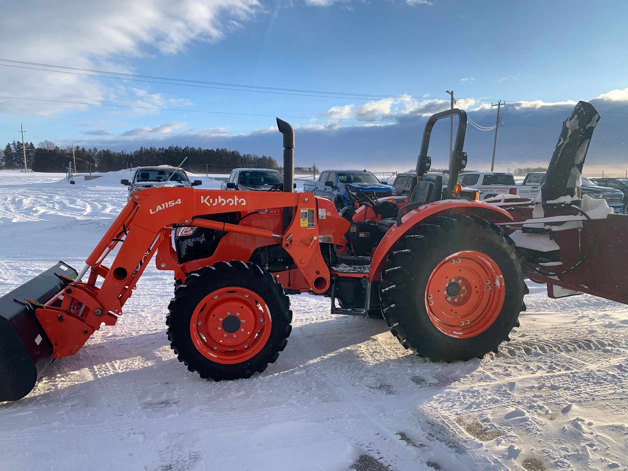 2022 Kubota M7060HDRC Tractor