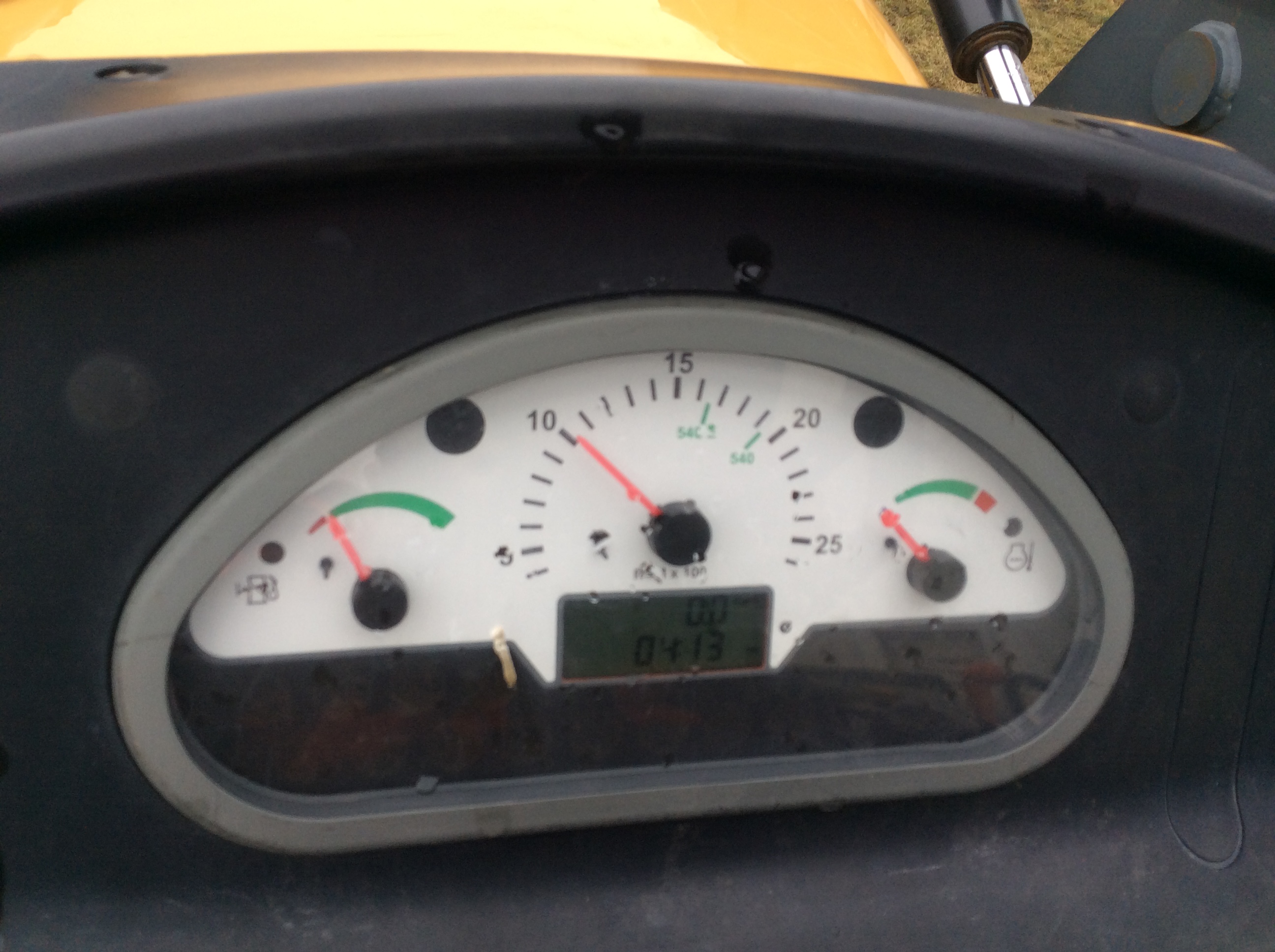 Challenger MT335B Tractor