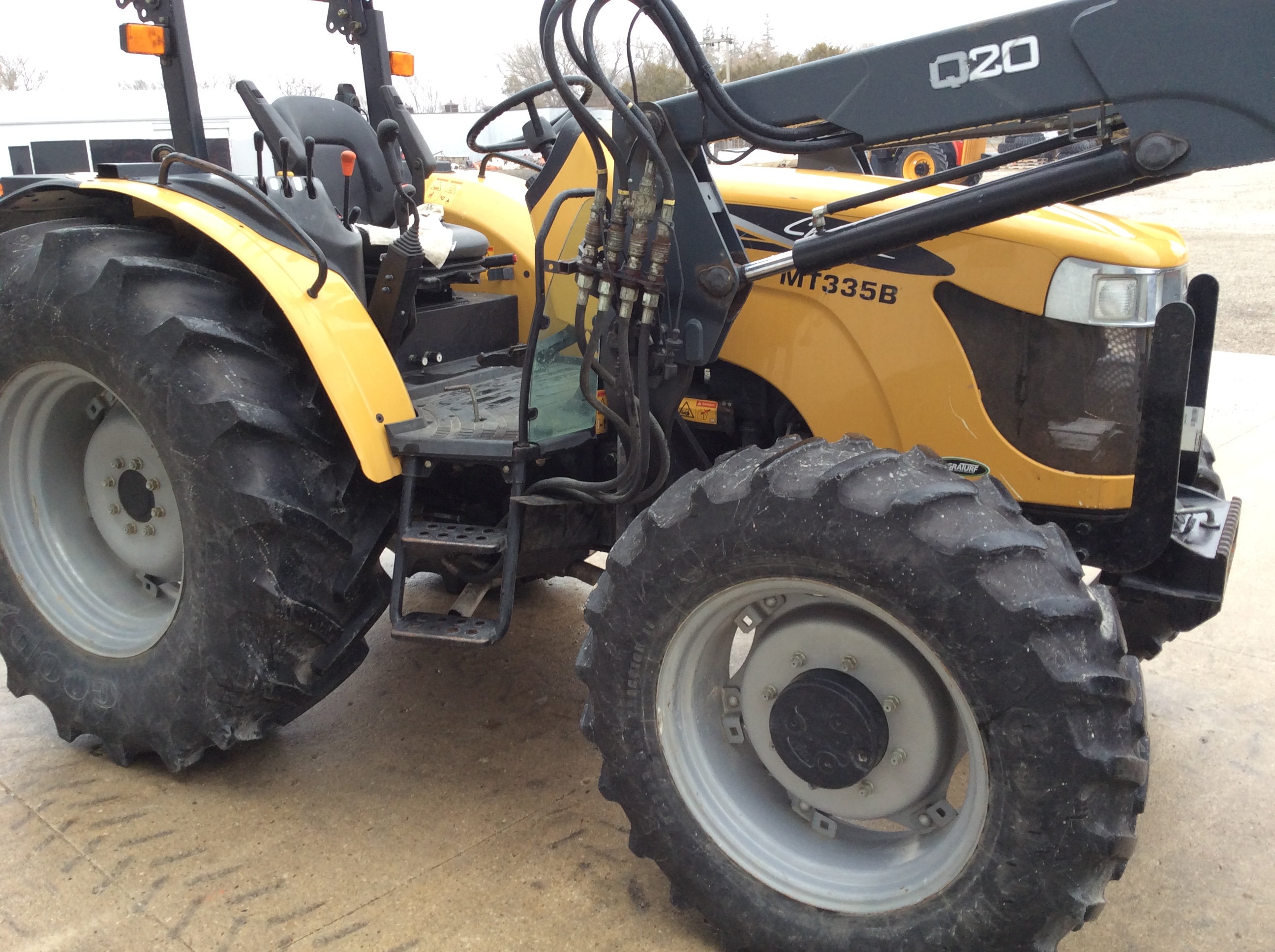 Challenger MT335B Tractor