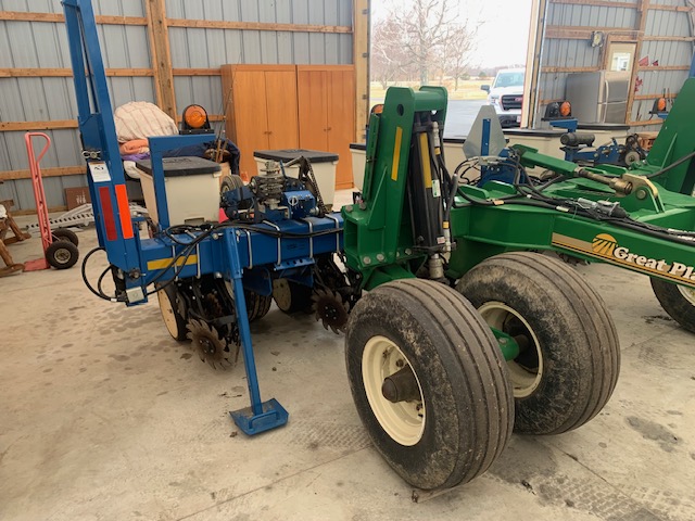 Kinze 3110 Planter