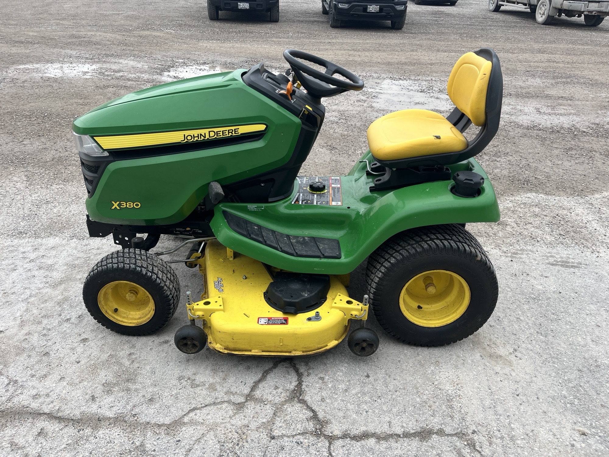 2018 John Deere X380 Lawn Tractor