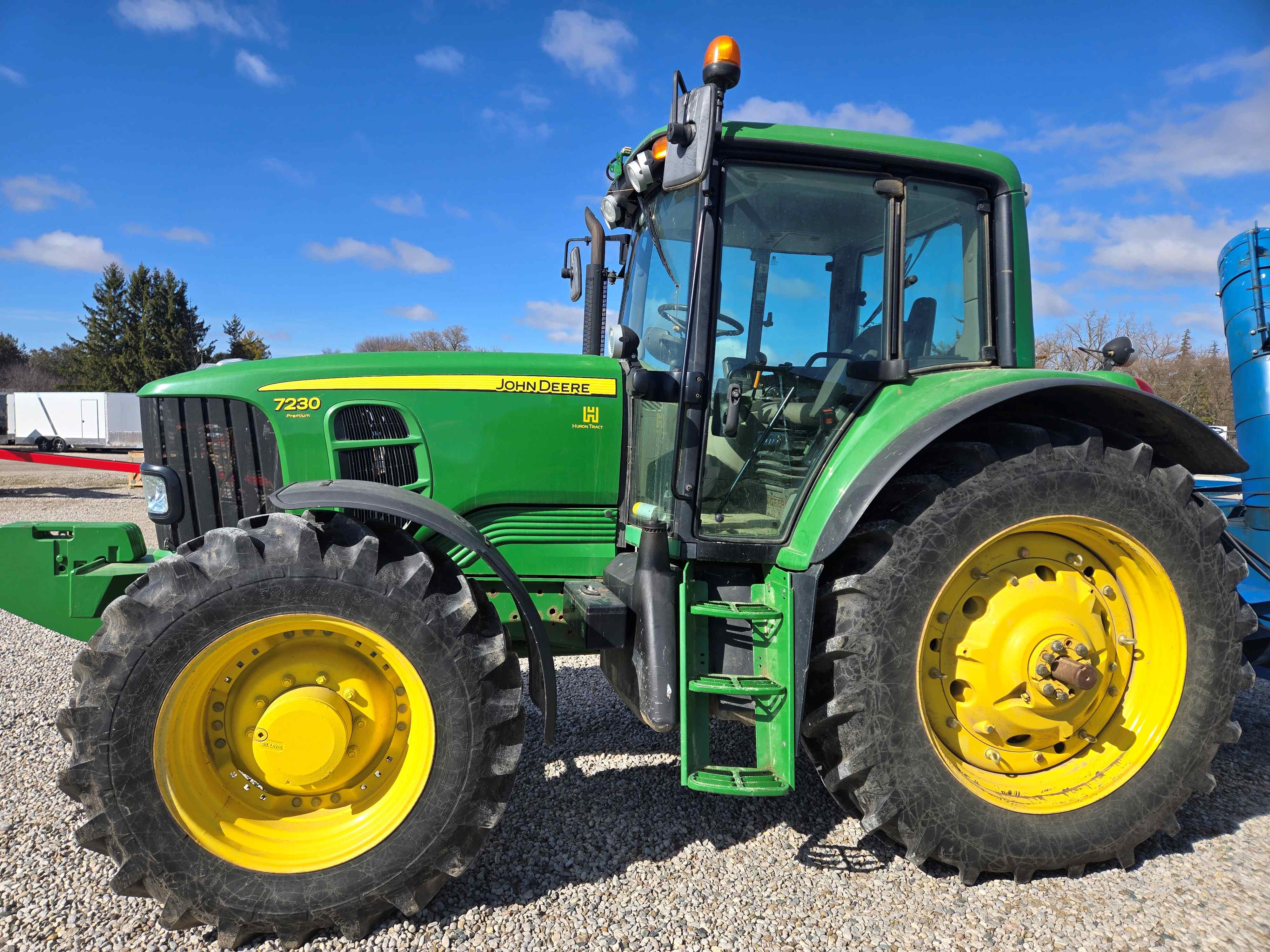 2008 John Deere 7230 Cab Tractor