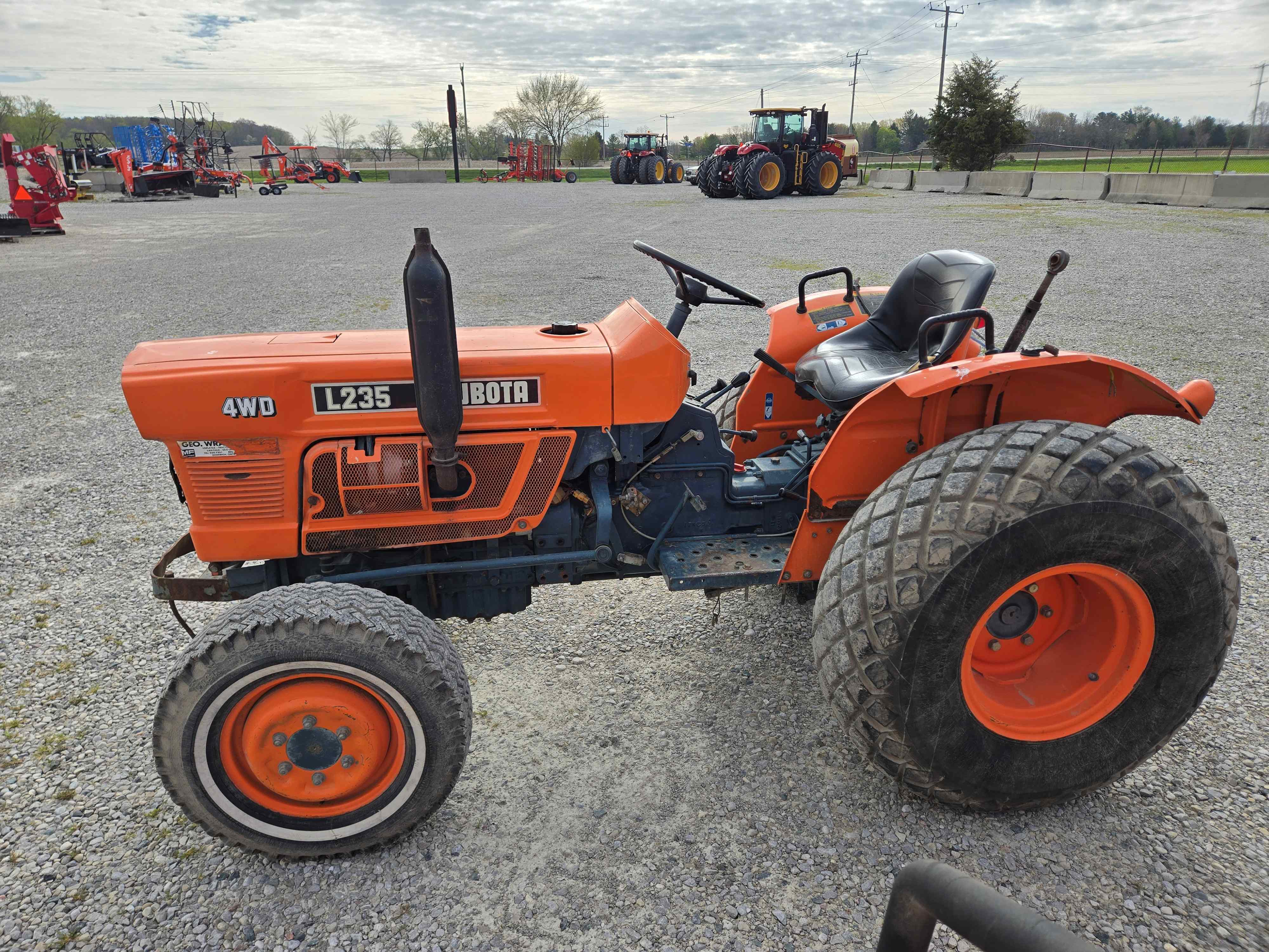 Kubota L235 Tractor