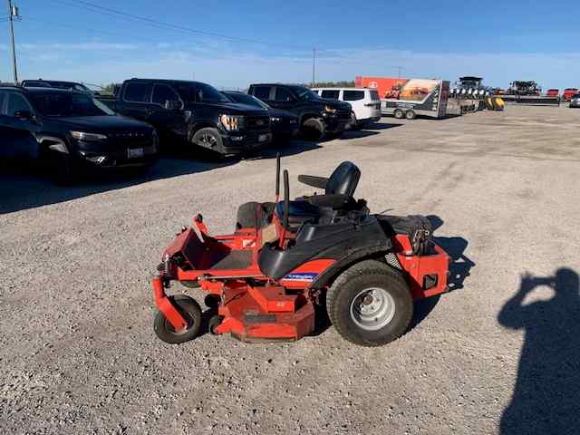 Simplicity Citation Mower/Zero Turn