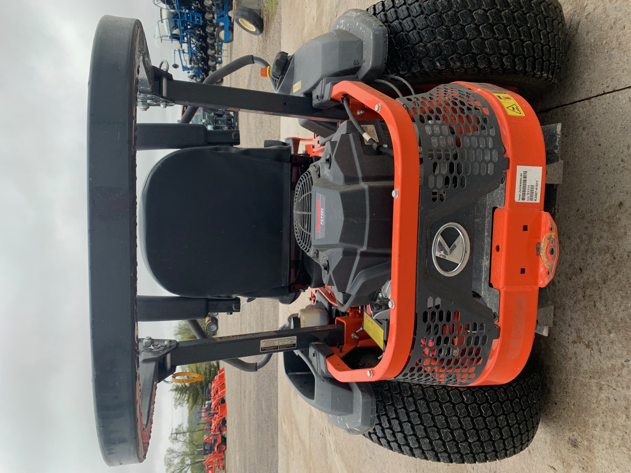 2024 Kubota Z422KWT Mower/Zero Turn
