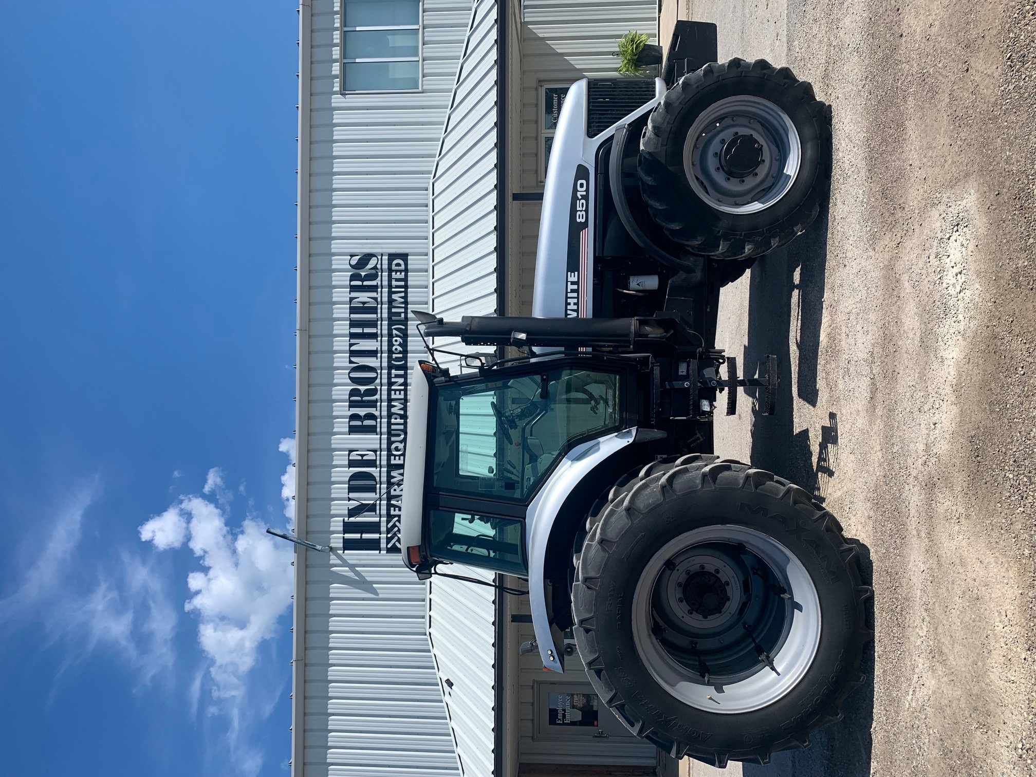 2001 AGCO White 8510 Tractor