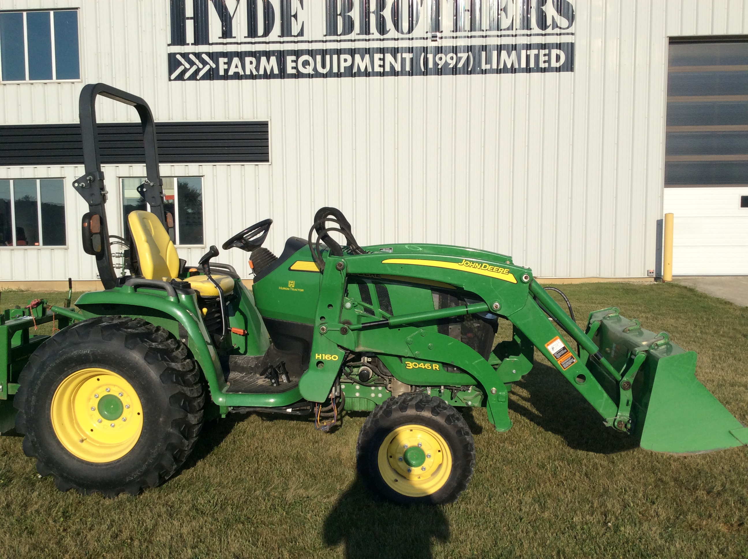 John Deere 3046R Tractor