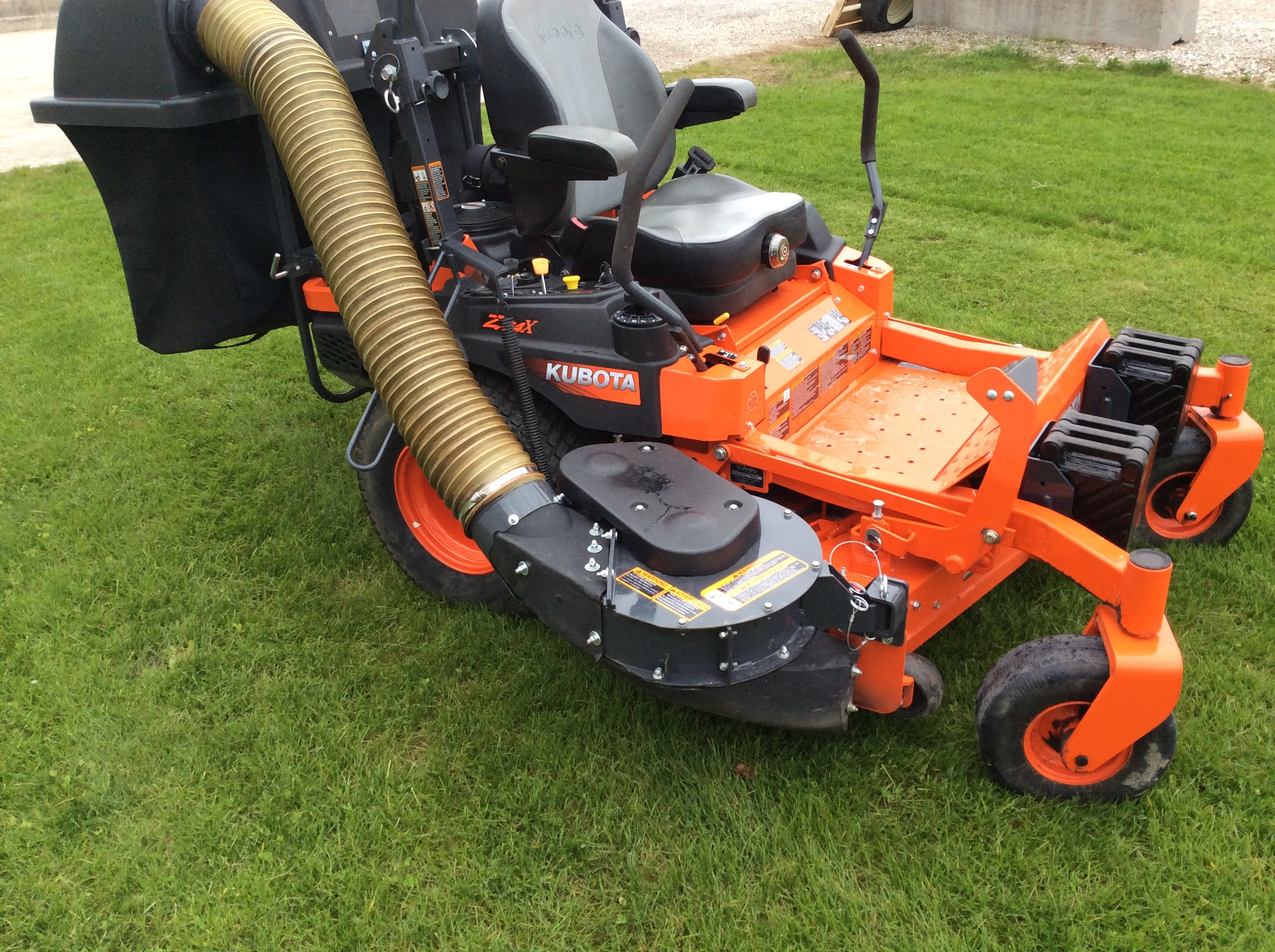 2019 Kubota Z724 Mower/Zero Turn