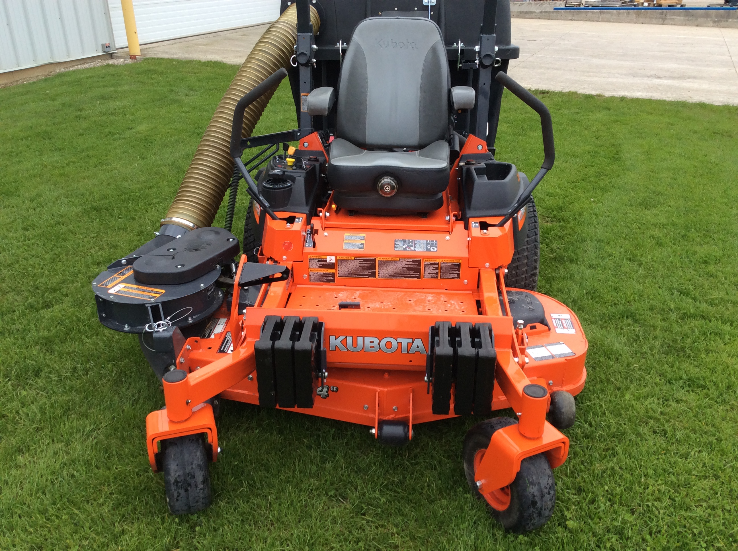 2019 Kubota Z724 Mower/Zero Turn