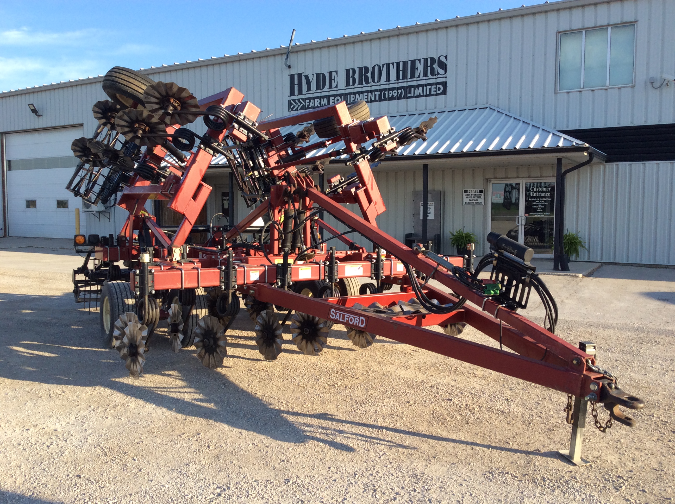 2011 Salford 570 Vertical Tillage