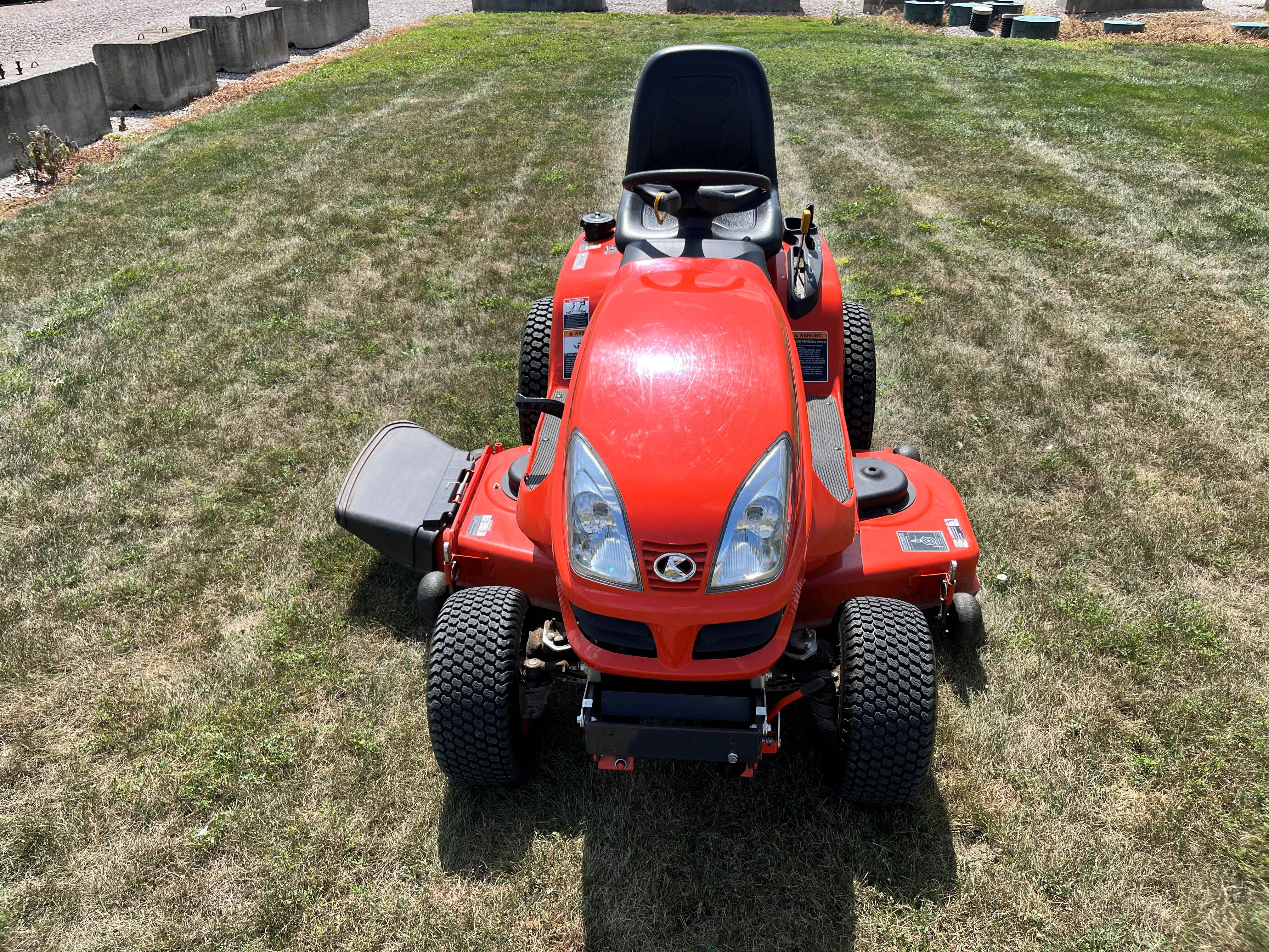2021 Kubota GR2120 Garden Tractor